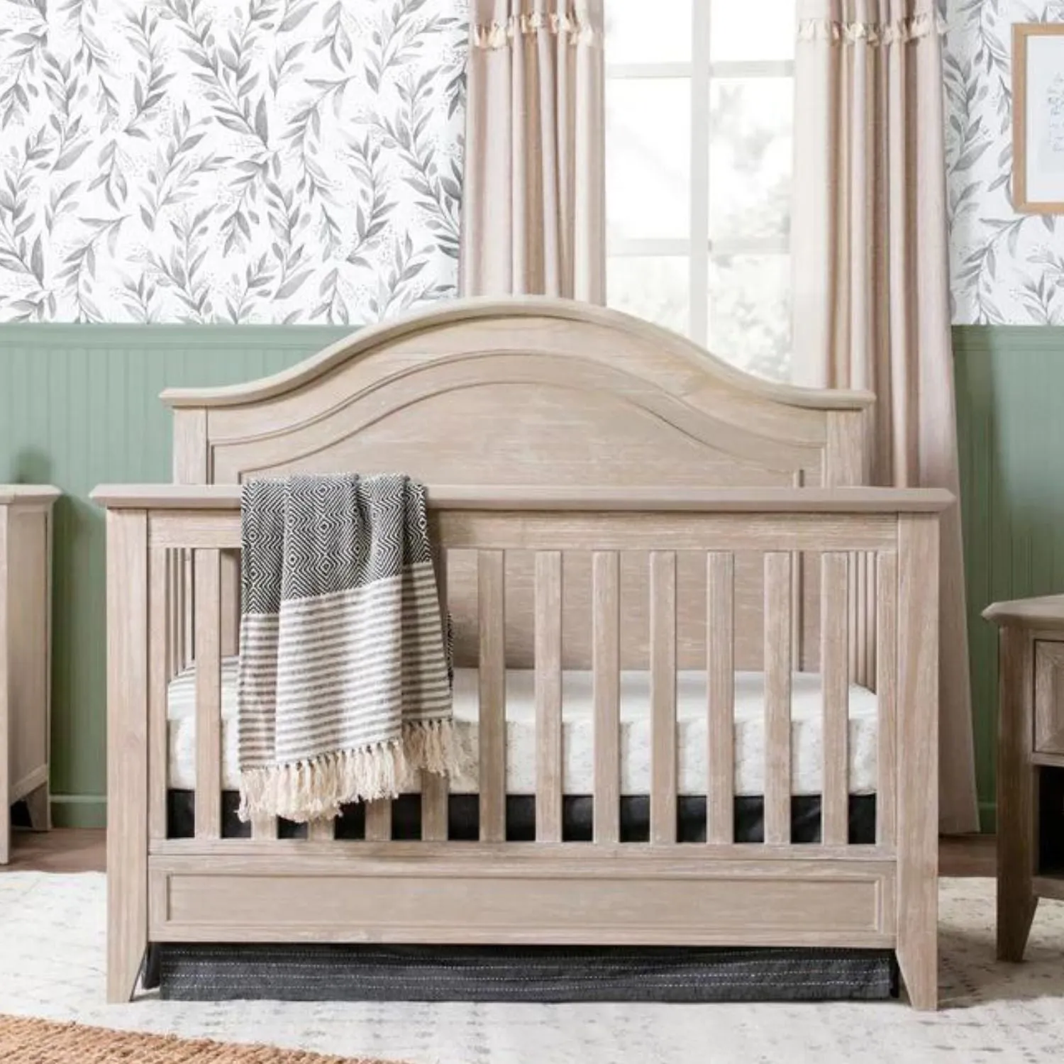 Beckett Rustic 4-in-1 Convertible Curve Top Crib