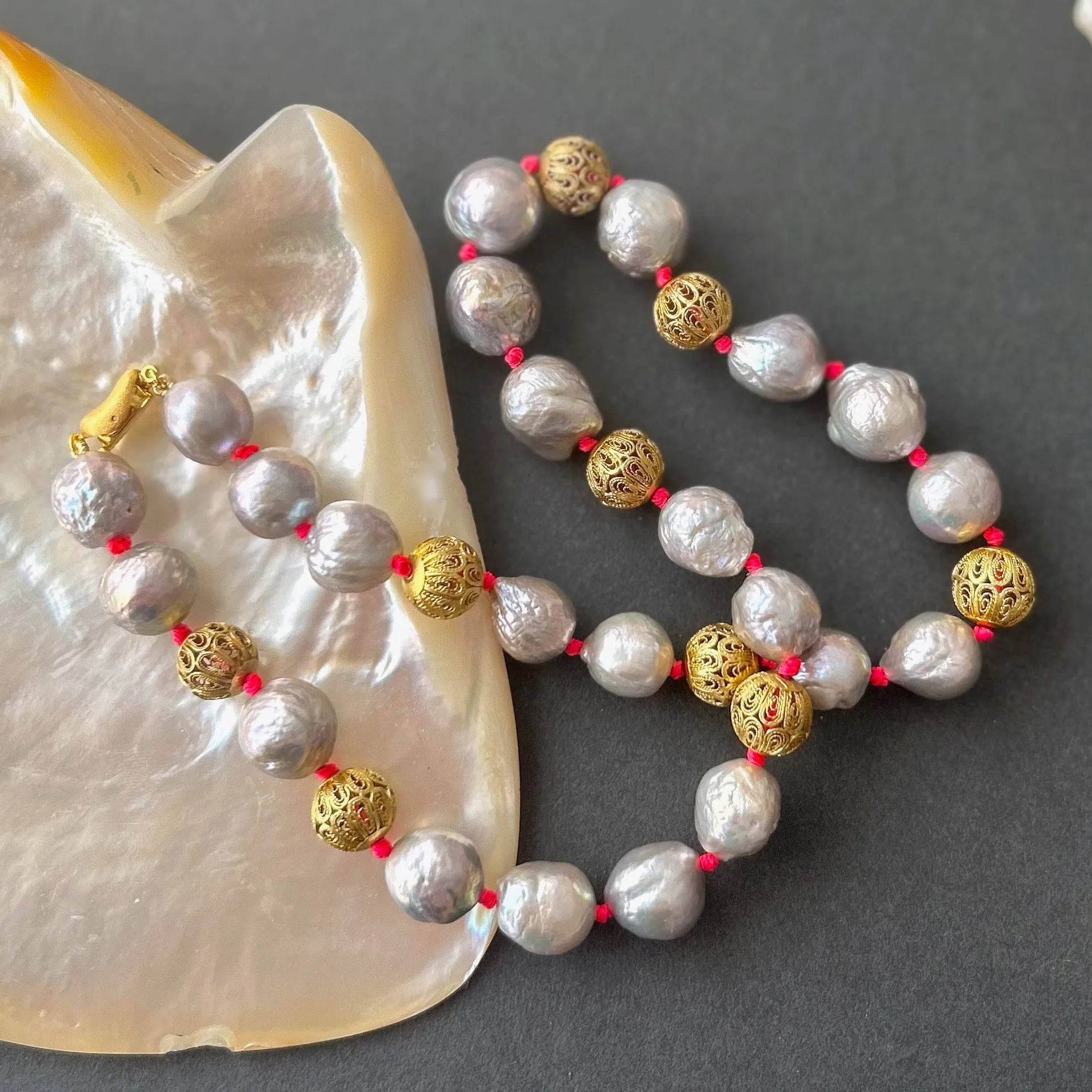 VINTAGE YET NEW SILVER FRESHWATER PEARL NECKLACE ON NEON PINK KNOTS