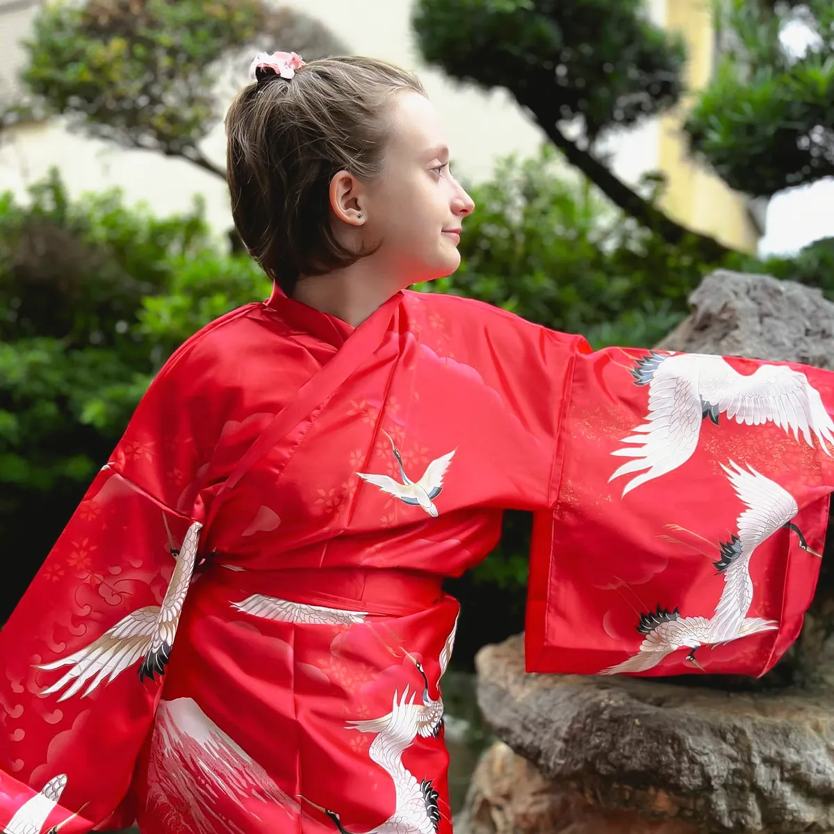 Women' Yukata: Beautiful Crane (Polyester)